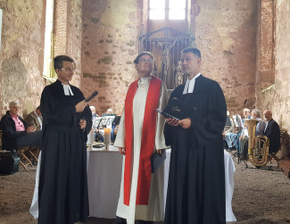 gemeinsamer Gottesdienst auf dem Gotthard